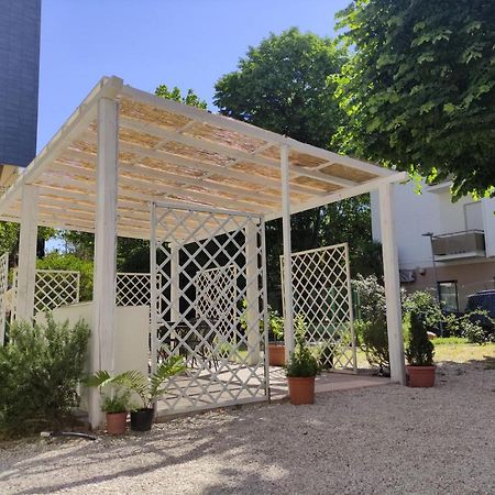 La Villa Bellaria-Igea Marina Exteriör bild
