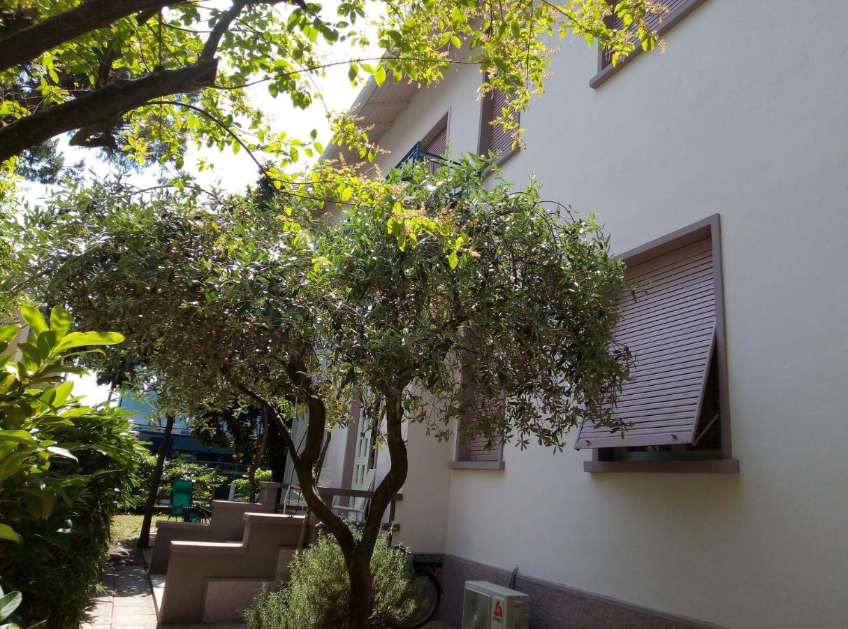 La Villa Bellaria-Igea Marina Exteriör bild